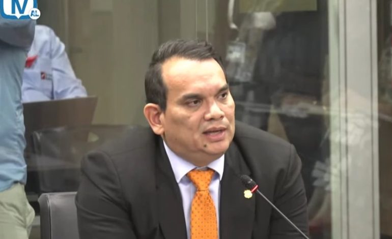 Director del OIJ se retira de investigación por denuncia penal en su contra
 – La nación