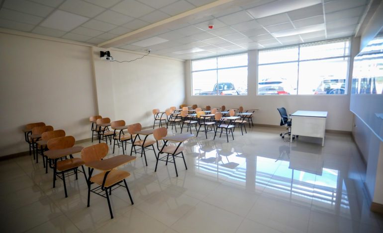 Durante la 1ra discusión, diputados aprobaron un presupuesto para el pago de bonos a docentes y profesores
– La nación
