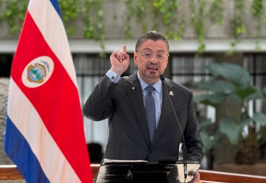Constitucionalista Rubén Hernández: “El TSE tiene razón” al pedir levantar inmunidad presidencial

 – La nación