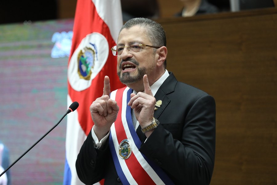 Juristas defienden las facultades del TSE para solicitar el levantamiento de la inmunidad presidencial

 – La nación