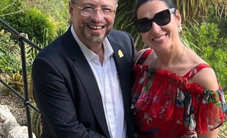Signe Zeikate agradece al pueblo de Costa Rica por sus oraciones y buenos deseos ante la cirugía de Chaves
– La nación