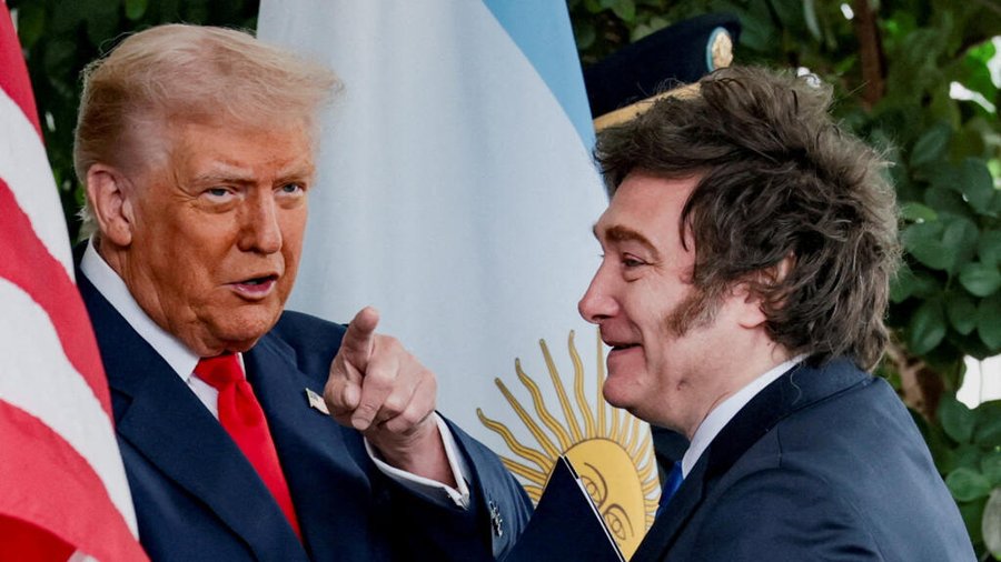 Trump justifica su ayuda a Argentina y formaliza un acuerdo por USD 20.000 millones

 – La nación