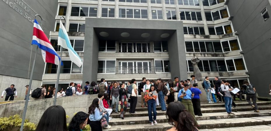 Diputados piden al gobierno acción inmediata ante amenazas en centros educativos

 – La nación