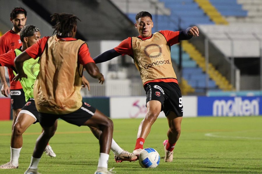 ¿Por qué Jafet Soto dice que hay que apoyar a Alajuelense en Copa Centroamericana? – La nación