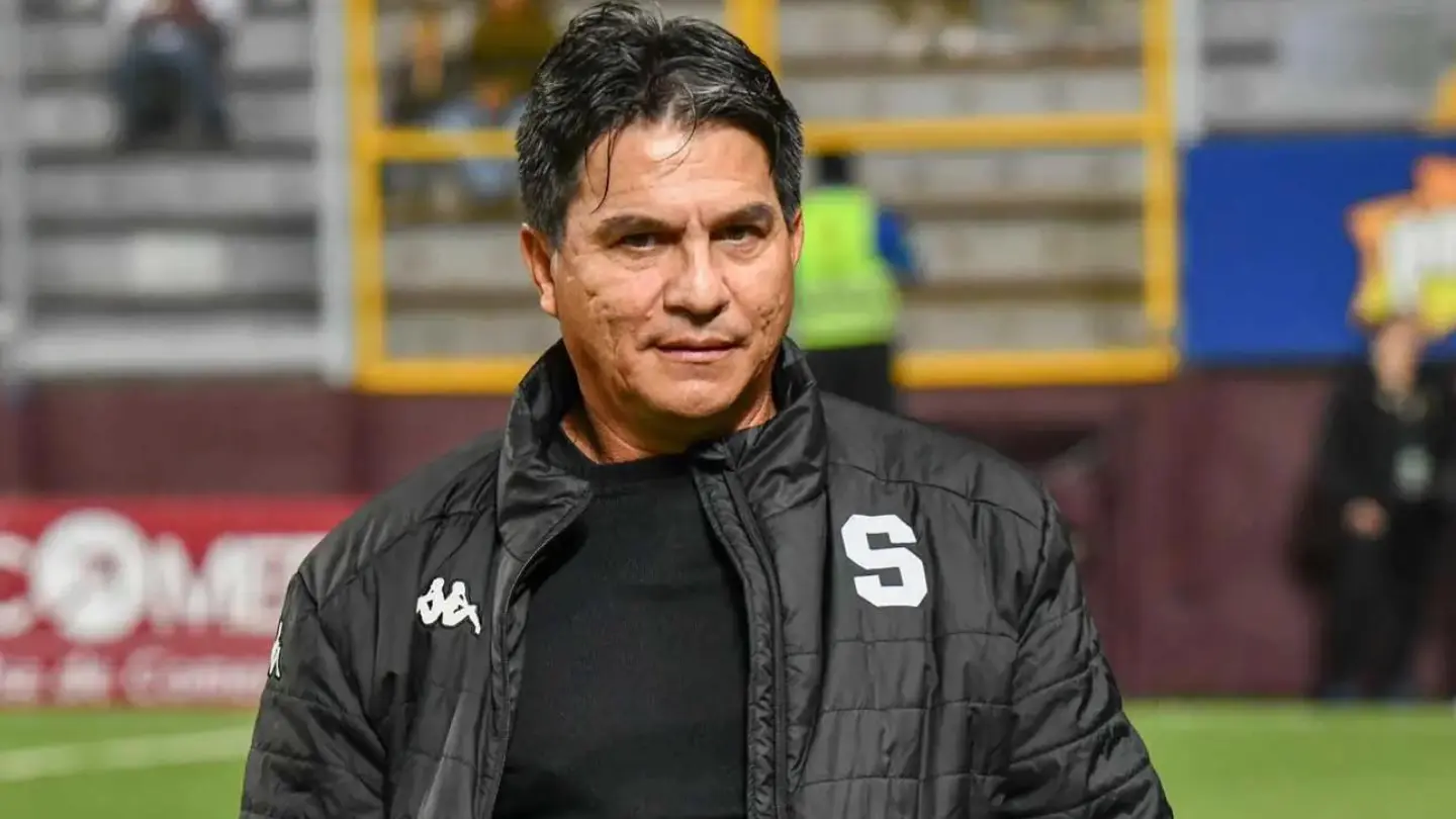Técnico del Saprissa asume el golpe del clásico: “Alajuelense nos superó” – La nación