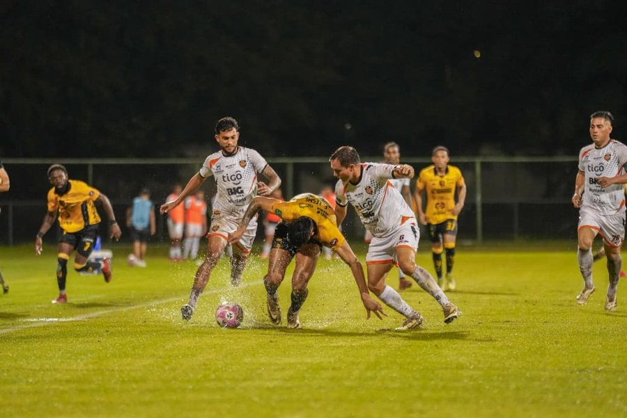 Empate entre Liberia y Puntarenas FC podría abrirle la puerta al Herediano – La nación