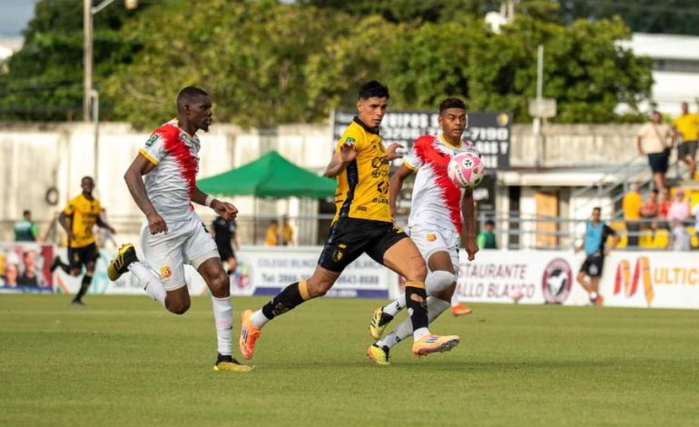 Liberia hizo fiesta con un herediano que está triste en el campo
– La nación
