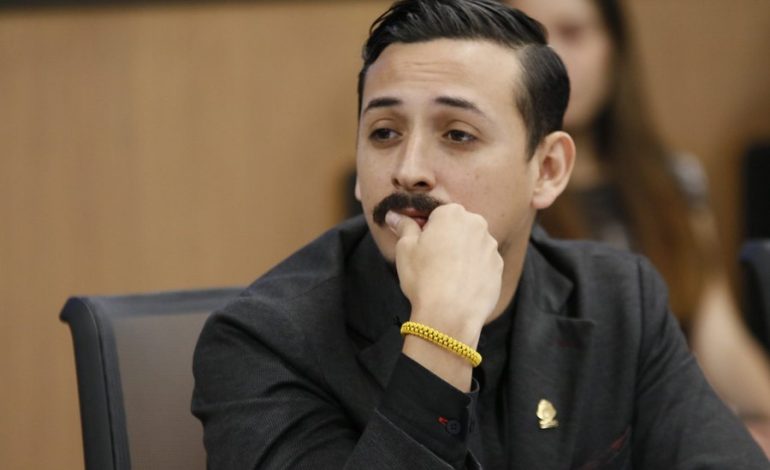 Ariel Robles califican de “Bochinche” Baja armado por Alexander Barrantes

 – La nación