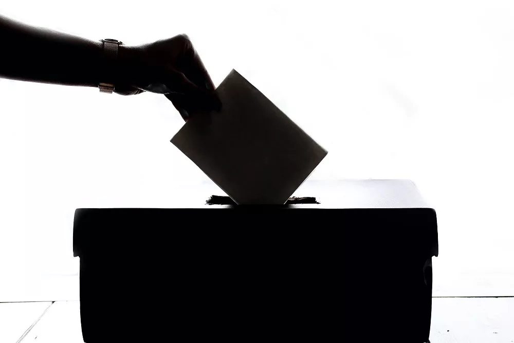 Dos formas de verificar antes de votar 

 – La nación