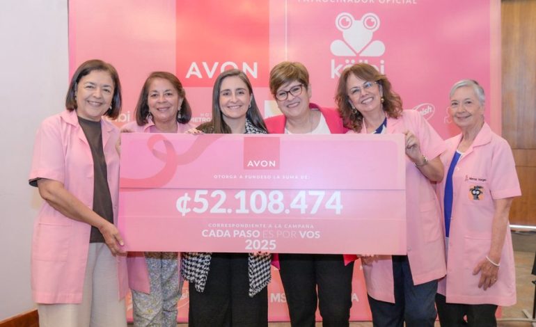 AVON dona más de ¢52 millones para combatir el cáncer de mama en Costa Rica
– La nacion