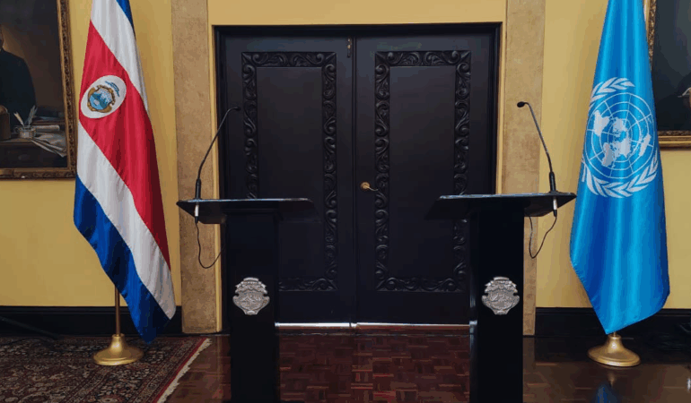 Un Rebeca Gryspan que viene con Costa Rica
– La nación