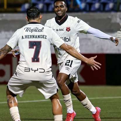 dos piezas de peso vuelven para pelear el tricampeonato – La nación