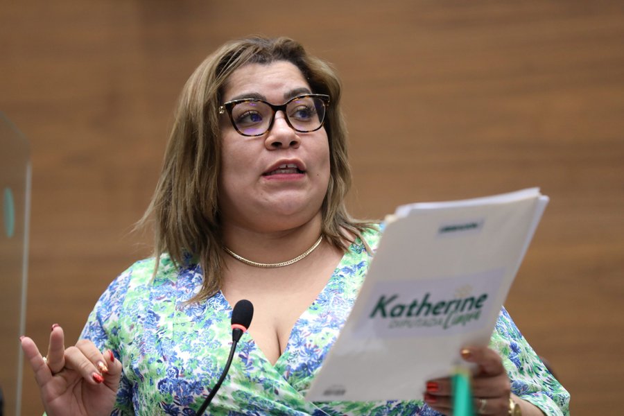 Katherine Moreira: Rodrigo Chaves habla basura

 – La nación