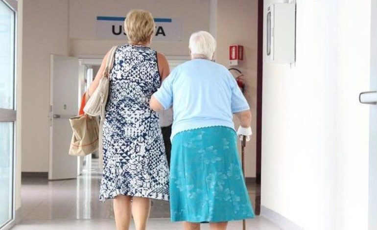 Sala IV ordena adelantar cita médica para adultos mayores prevista para 2031

 – La nación