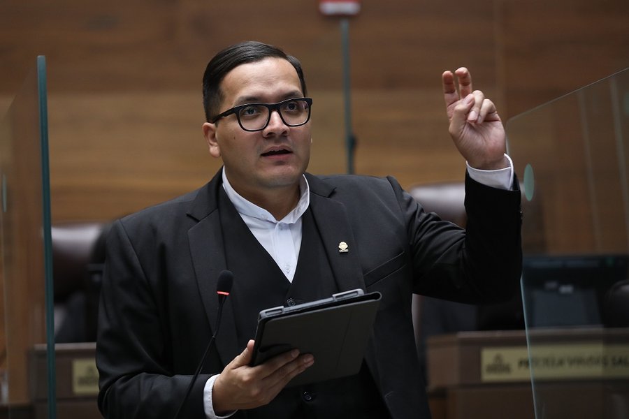 Antonio Ortega sugiere que Laura Fernández quiere llevar el narcotráfico al gobierno

 – La nación