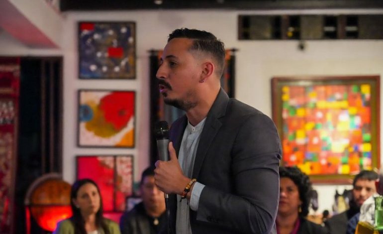 Ariel Robles: Hoy un niño musulmán y socialista es la esperanza del mundo

 – La nación