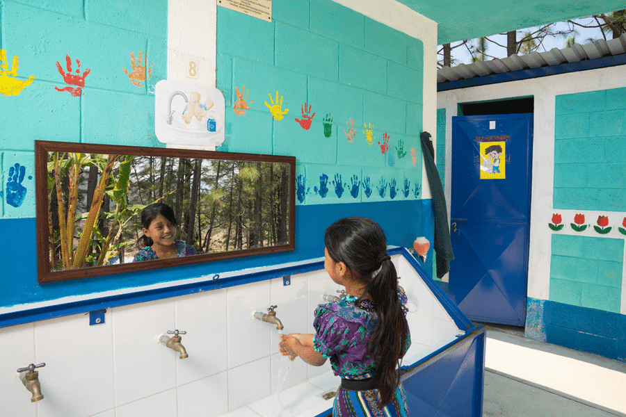 230 mil centroamericanos tendrán baño seguro y agua potable en 2025

 – La nación