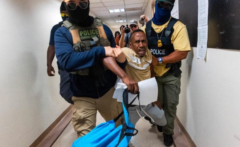 Trump está adoptando métodos brutales contra la inmigración ilegal

 – La nación