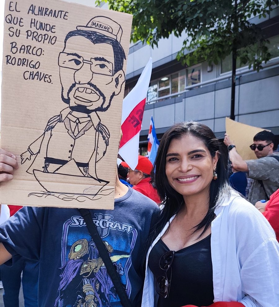 Respuesta policial a la amonestación de Johana Obando

 – La nación