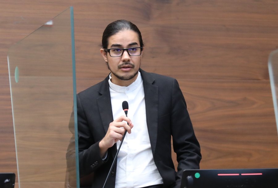 Rodrigo Chaves es un cobarde y desleal a la soberanía nacional

 – La nación