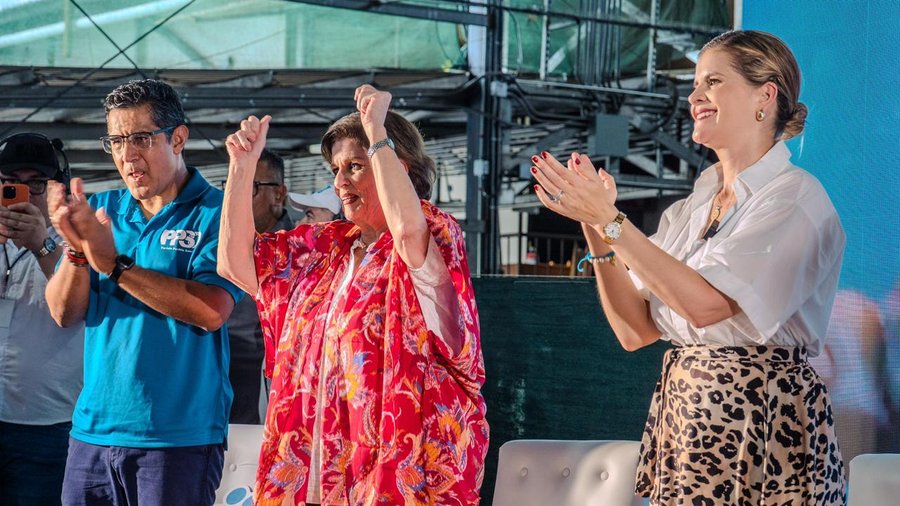 Militantes y fundadores de Aquí Costa Rica Manda apoyan a Laura Fernández

 – La nación