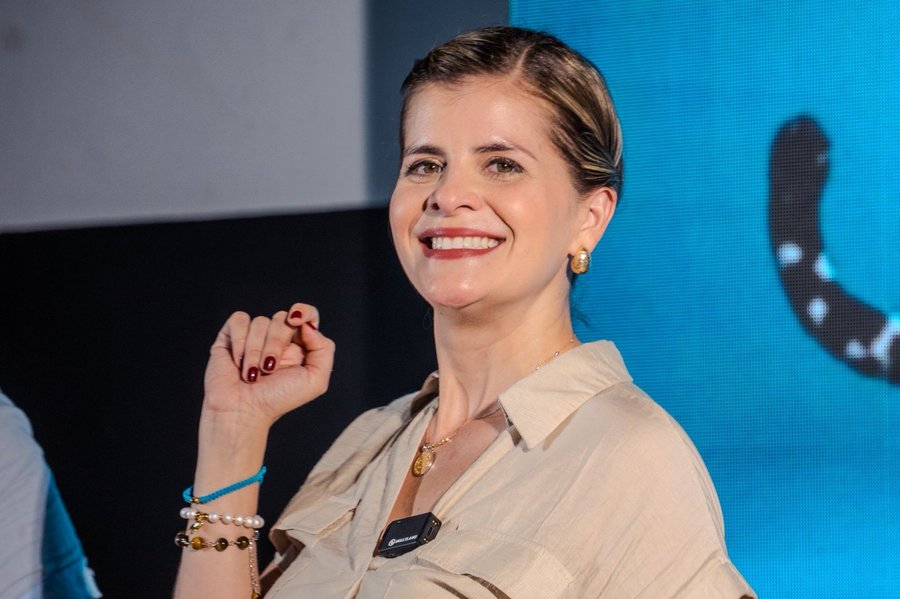 Laura Fernández tiene más apoyo que todos sus competidores juntos

 – La nación