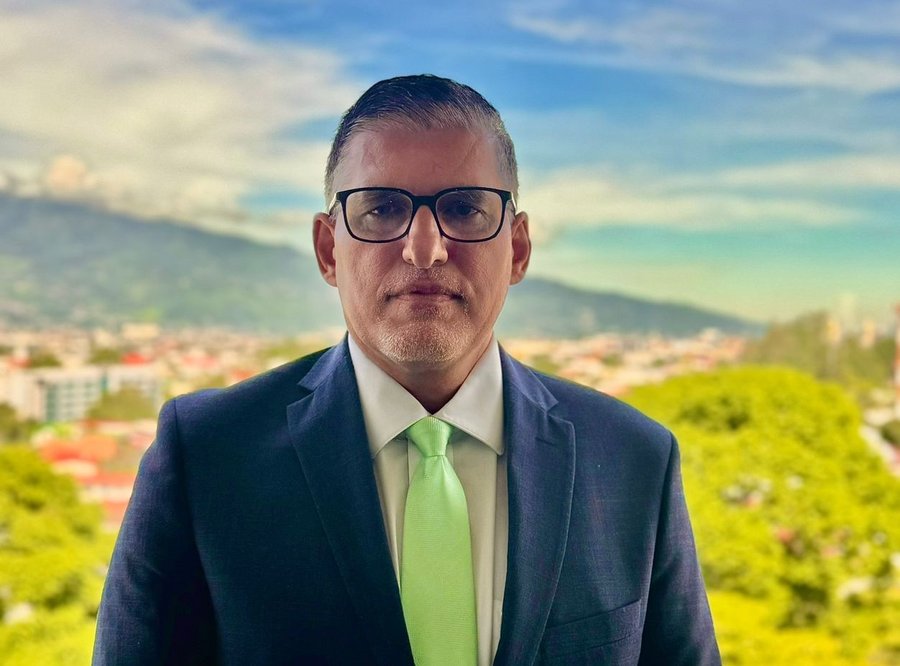 Sala IV condena a fiscal “Pista Oscura” por retención ilegal y arbitraria de pasaportes de Mauricio Batalla

 – La nación