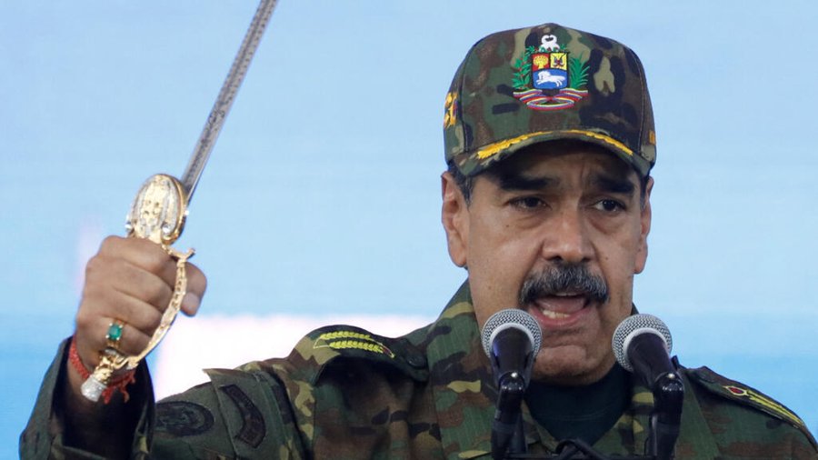 Maduro ordena a la Aviación Militar estar “vigilantes” y “listas” para defender el país

 – La nación
