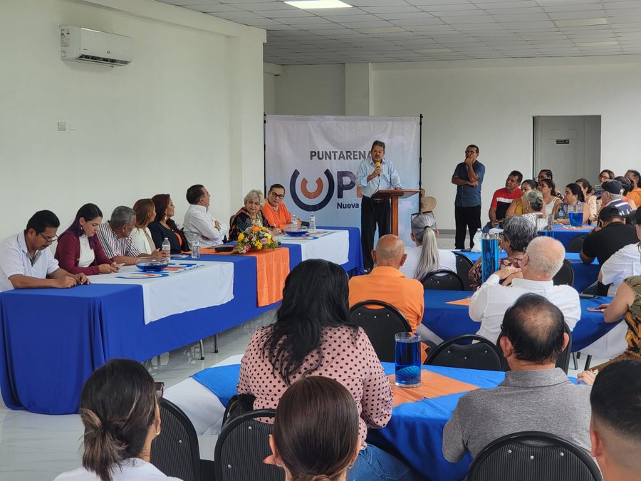 Fernando Zamora inicia campaña presidencial en Puntarenas con foco en desarrollo costero

 – La nación