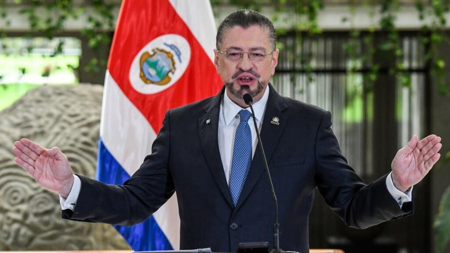 La instrumentalización del Poder Judicial y del TSE ya superó los límites de la tolerancia

 – La nación