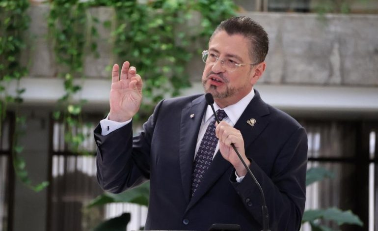 Reconocer al TSE por respetar el voto es como agradecerle a un cajero automático por darme dinero 

 – La nación