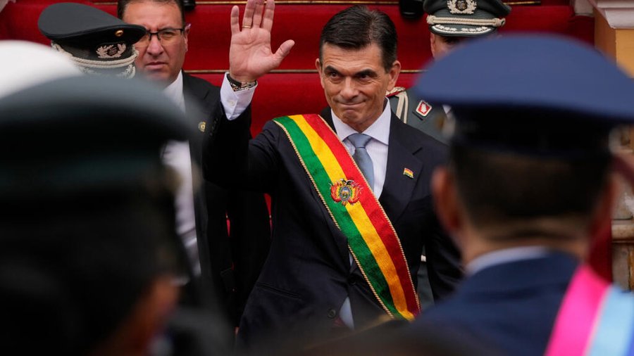 Rodrigo Paz asume la presidencia de Bolivia y restablecerá relaciones con Estados Unidos

 – La nación