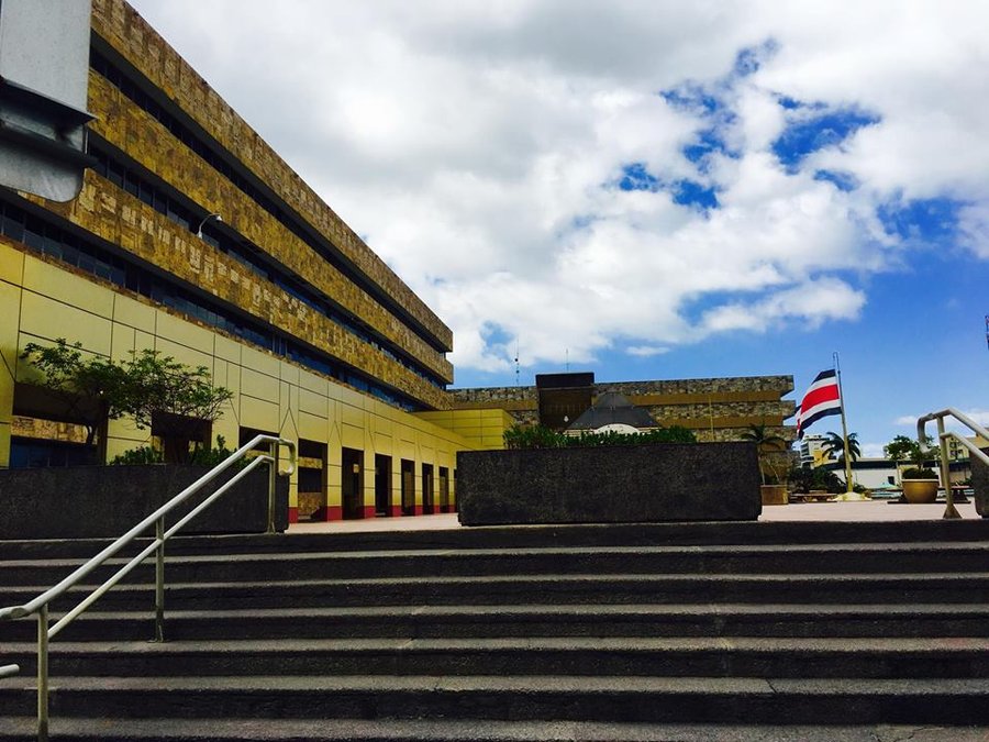 Graves inconsistencias judiciales y posibles errores legales levantan alertas sobre decisiones claves en obra pública y ajustes de precios

 – La nación