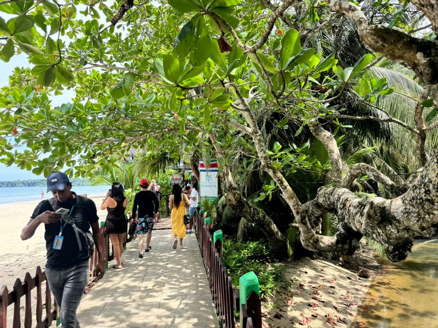 Departamento de Estado de EE.UU. alerta sobre crímenes contra turistas y extranjeros residentes en Costa Rica

 – La nación