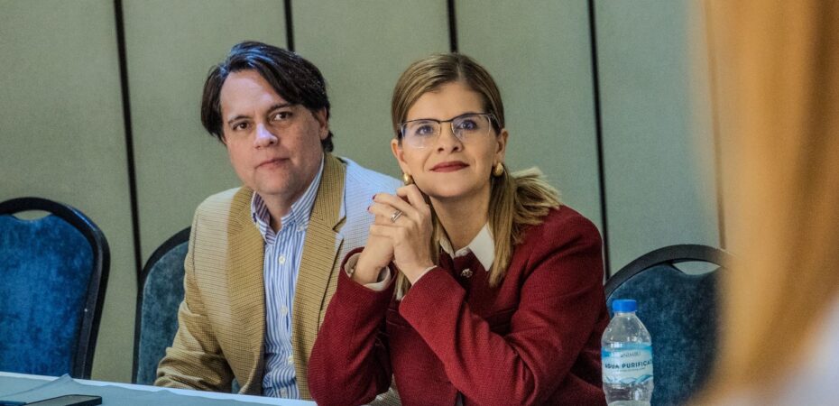 Laura Fernández se ausenta de los debates: Pilar Cisneros dice que está haciendo todo lo posible para capacitarla

 – La nación