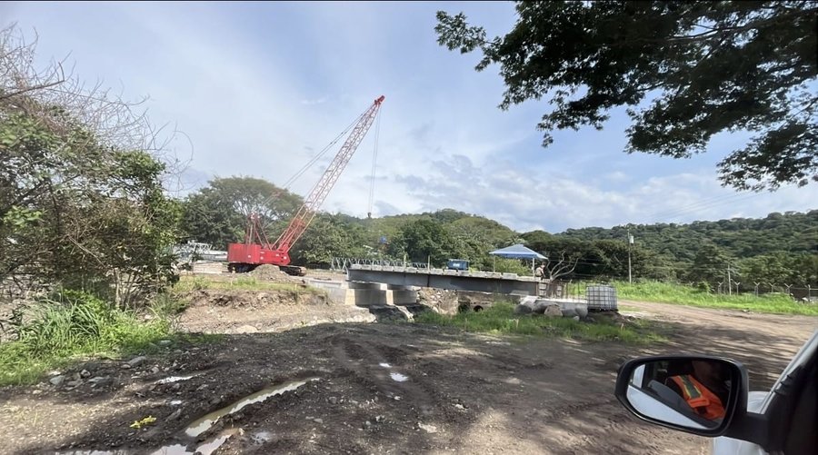 Avanzan a buen ritmo obras de puente y drenaje en “La Purruja”, Puerto Caldera

 – La nación