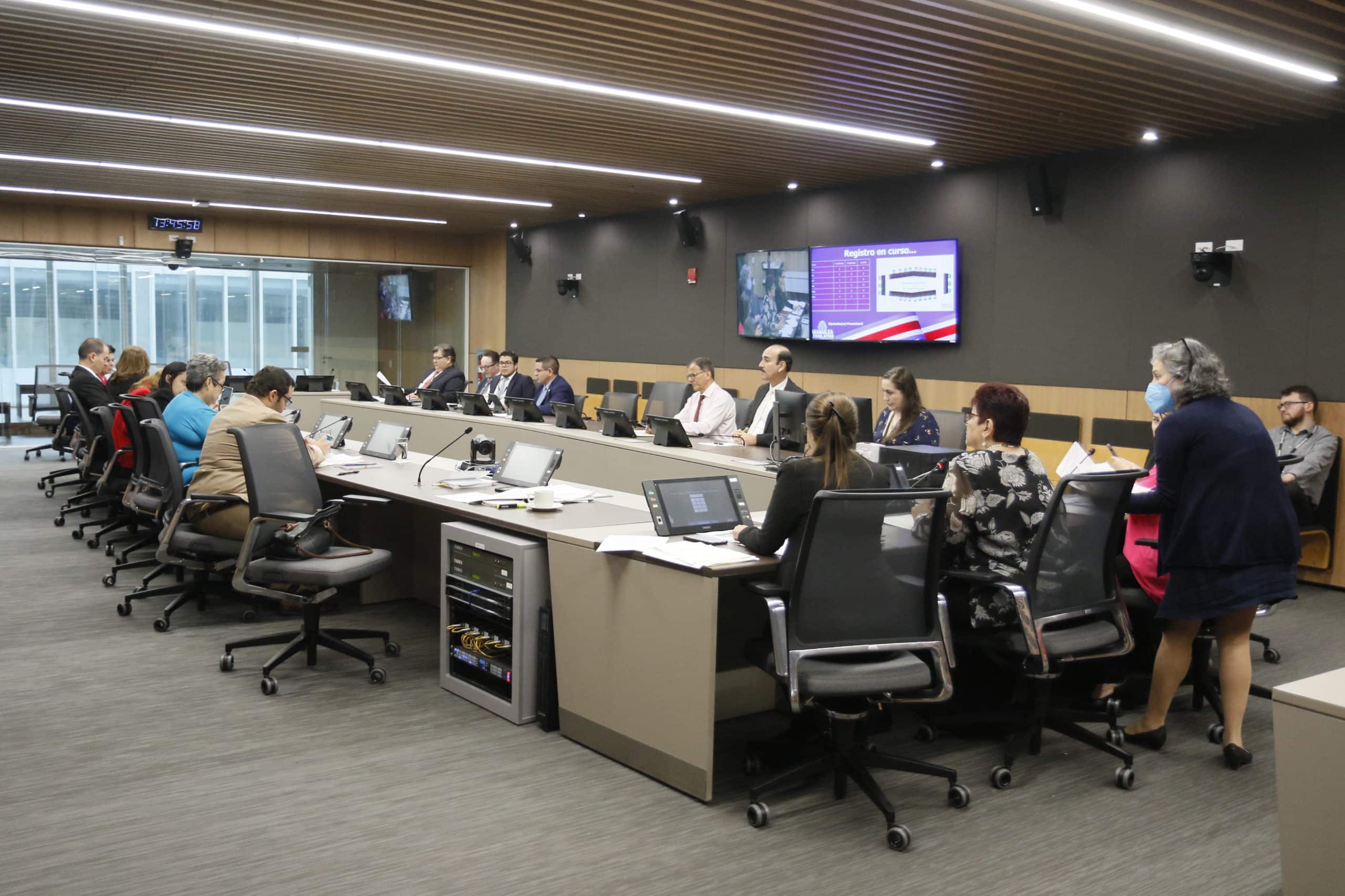 El candidato presidencial se presentará el jueves en la comisión legislativa

 – La nación