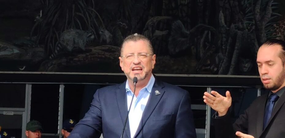 Las radios católicas no deberían reunirse con Chávez: “atacan y crean drama”

 – La nación