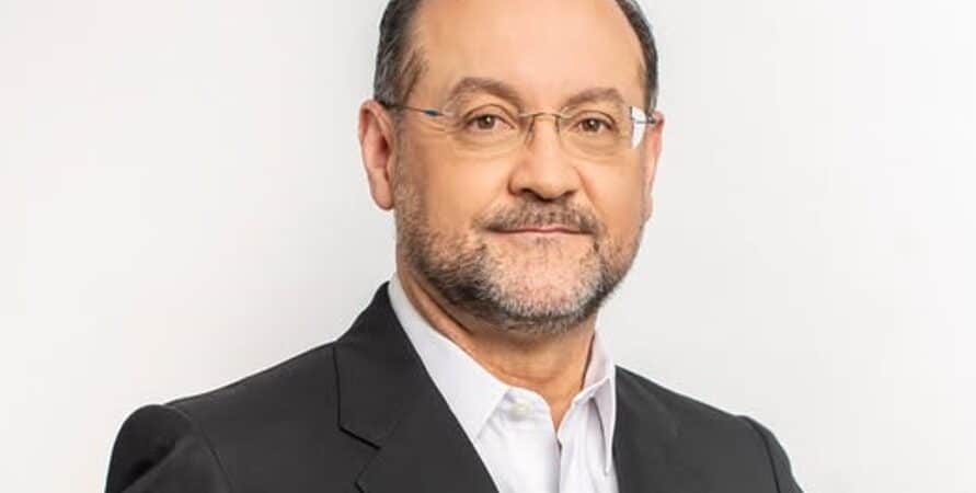 Francisco Perdomo renuncia a candidatura de la promoción Avanza

 – La nación