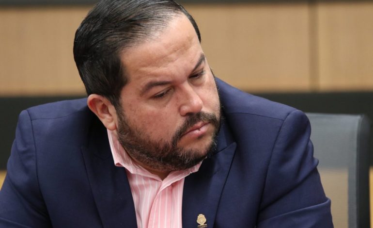 Vargas a Chaves: Ante las amenazas del tirano le digo que no estoy dispuesto a arrodillarme de miedo

 – La nación