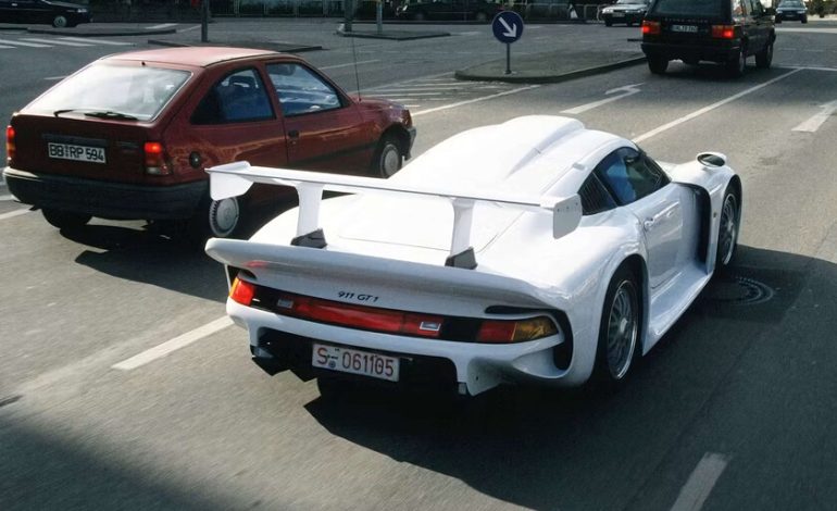 als die Gruppe C auf die Straße trat, weil sie auf der Rennstrecke antreten wollte
 – La nación