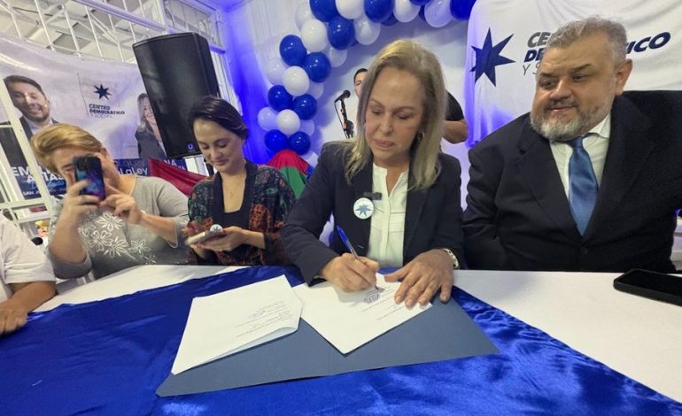 Ana Virginia Calzada en firma de alianza con PUPC: Vamos a ganar las elecciones

 – La nación