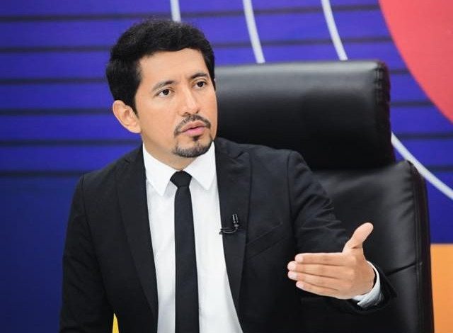 Analista salvadoreño califica de “imbécil” a Eduardo Ulibarri por defender a criminales de la CECOT

 – La nación