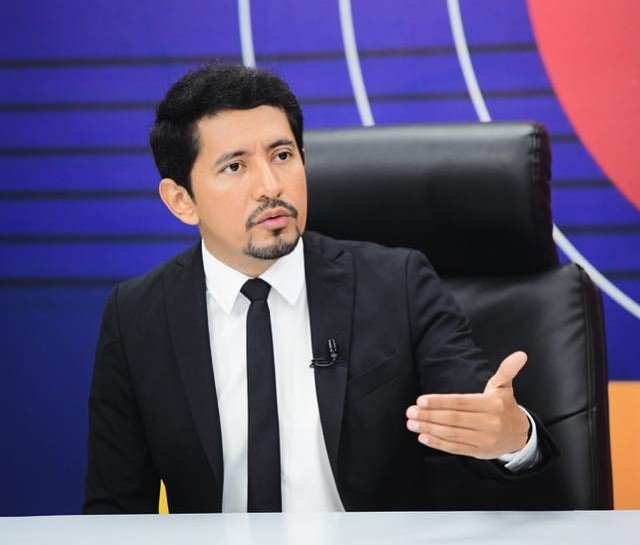 Analista salvadoreño califica de “imbécil” a Eduardo Ulibarri por defender a criminales de la CECOT

 – La nación