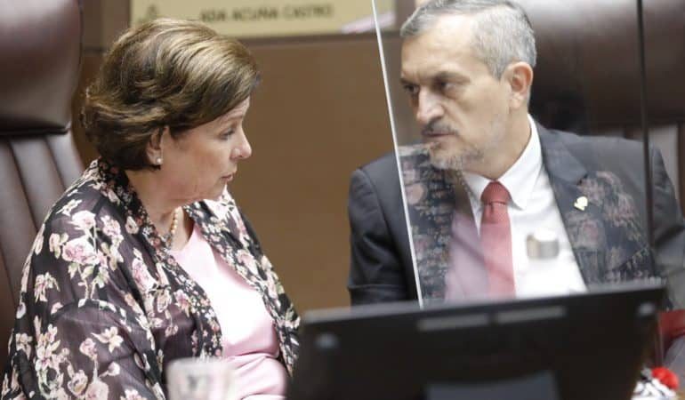 ¿El gobierno tiró la toalla con el proyecto en 4-3 días? La iniciativa seguirá siendo innecesaria para casos extraordinarios.

 – La nación