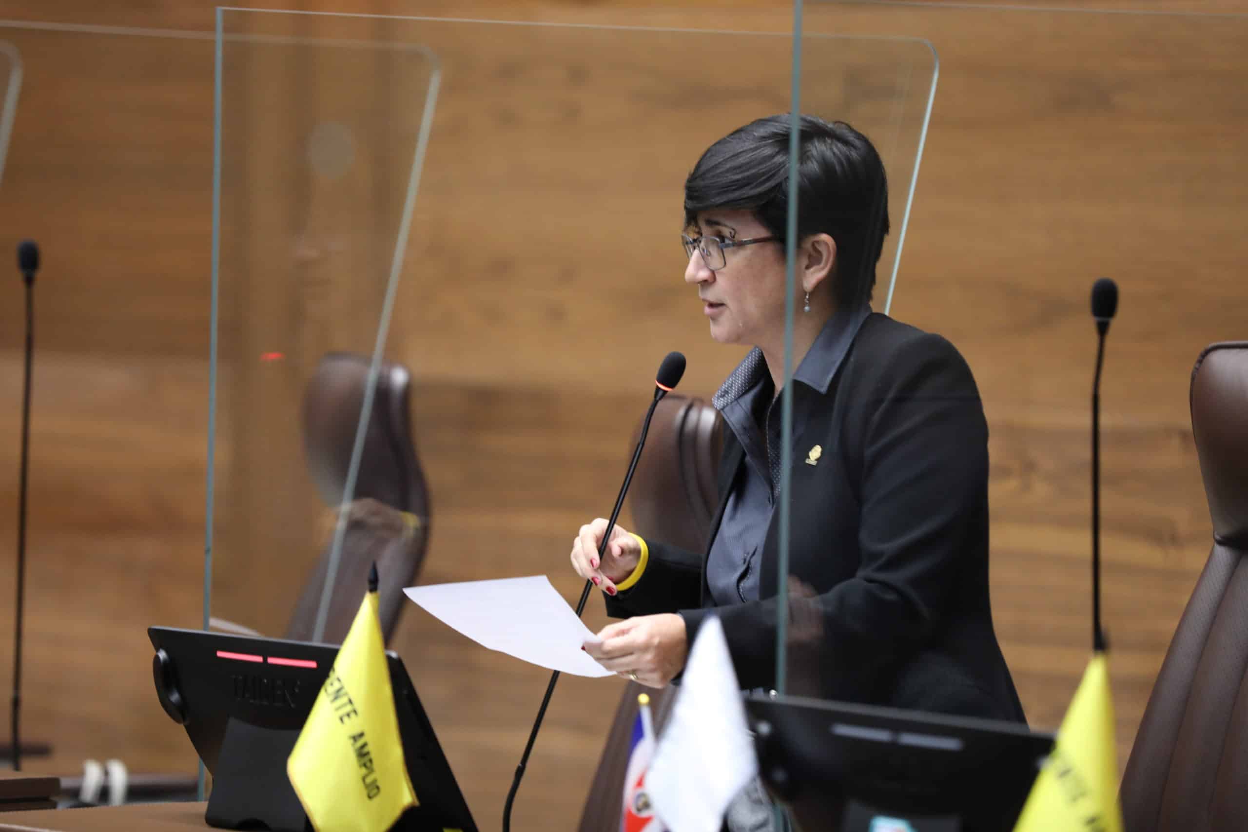 Frente Amplio propone prohibir a personas endeudadas con la CCSS ser candidatos populares en elecciones

 – La nación