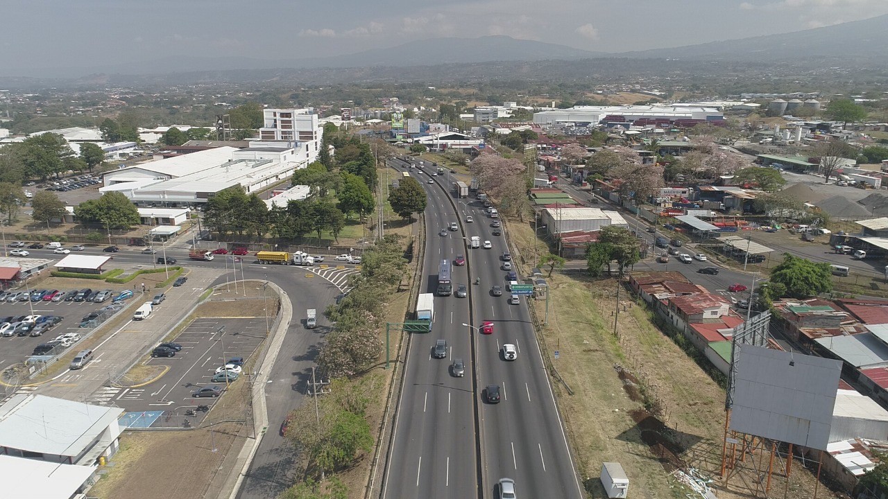 Diputados piden al Ministerio de Hacienda renegociar la tasa de interés del préstamo del proyecto San José-San Ramón

 – La nación