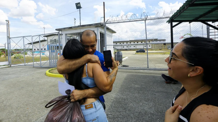 Foro Penal señala un total de 266 liberaciones verificadas de personas consideradas presos políticos

 – La nación