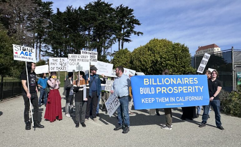Alguien está tan preocupado por la migración de millonarios de California a Miami que incluso organizaron una manifestación

 – La nación