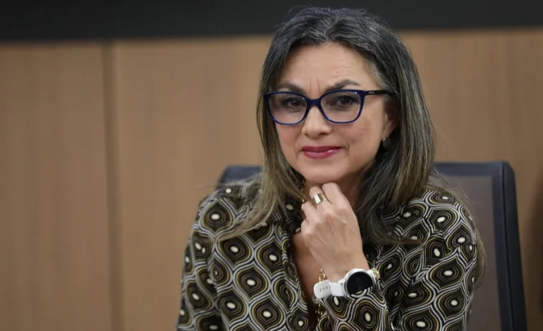 Cambronero cuestiona que PPSO haya pagado ₡2.700 millones en efectivo durante la campaña

 – La nación